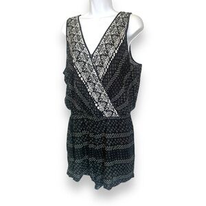 Mossimo Supply Co. Black & White V-Neck Floral Print Romper • Summer Coverup